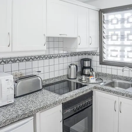 Sunset Bay Club Hotel apartamentowy 3*