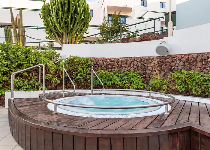 Sunset Bay Club Apartmanhotel