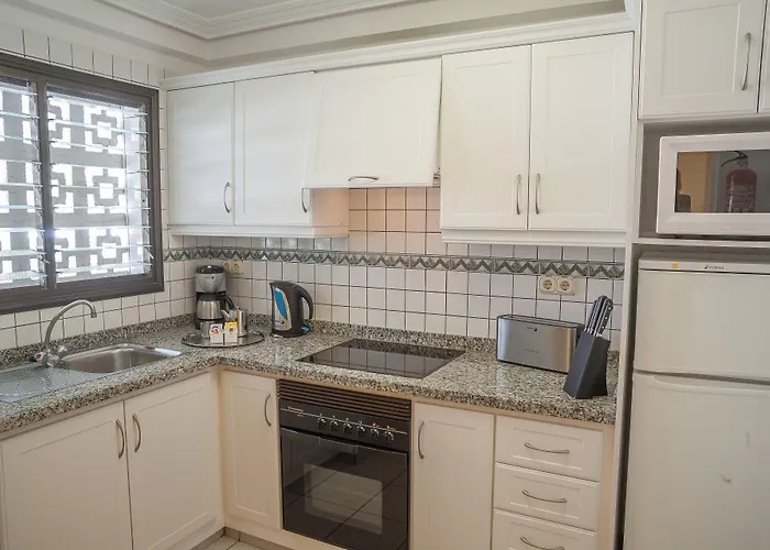 Apartmanhotel Sunset Bay Club 4*