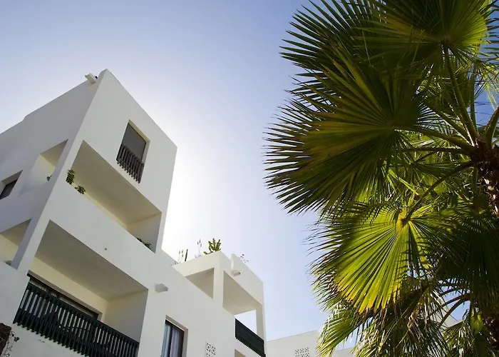 Sunset Bay Club 4* 아데제