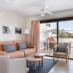 Sunset Bay Club 4*
