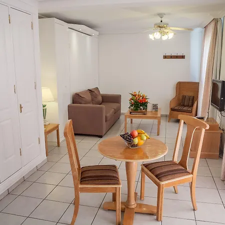 Sunset Bay Club Lägenhetshotell