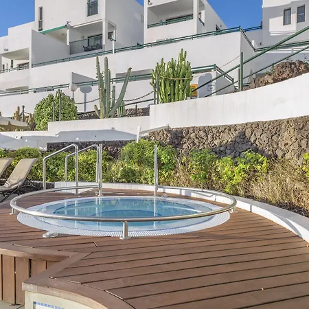 Sunset Bay Club Apart-hotel 4*