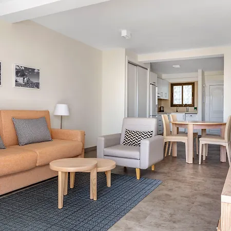 Apart-hotel Sunset Bay Club 4*