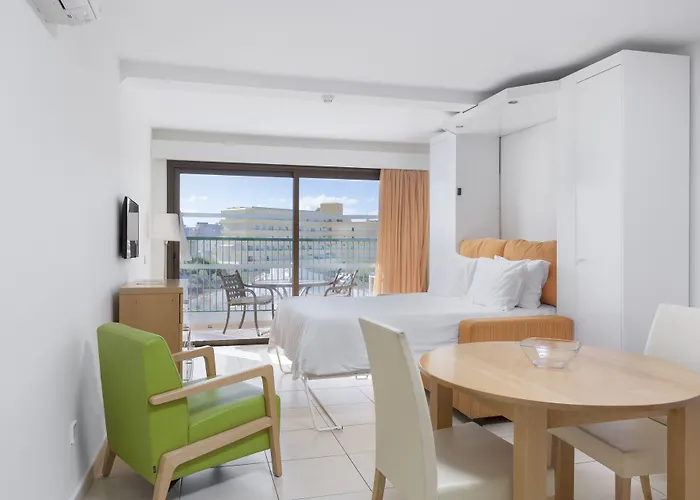 Sunset Bay Club Апарт-отель